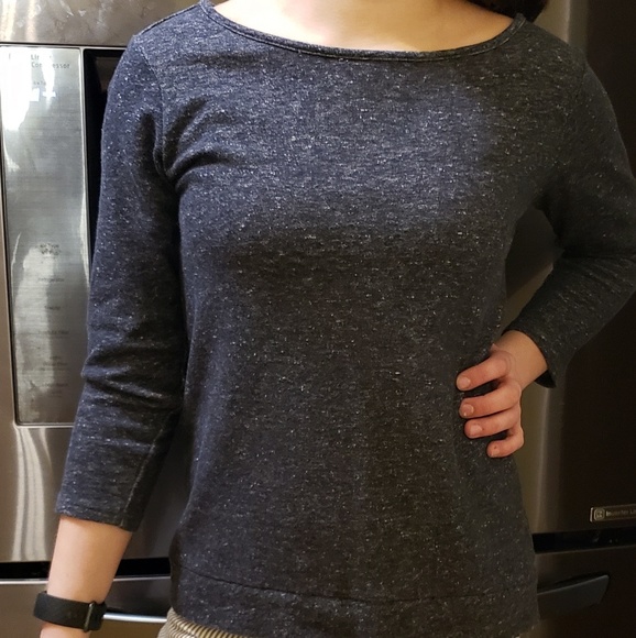 Charming Clarlie Gray Knit Top, Size Sm - Picture 2 of 3